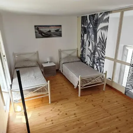 Ms Piazza Del Papa Sea Port * Ancona