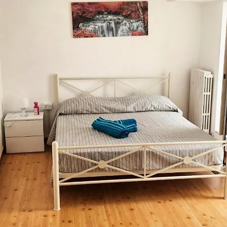 Ms Piazza Del Papa Sea Port Lägenhet Ancona