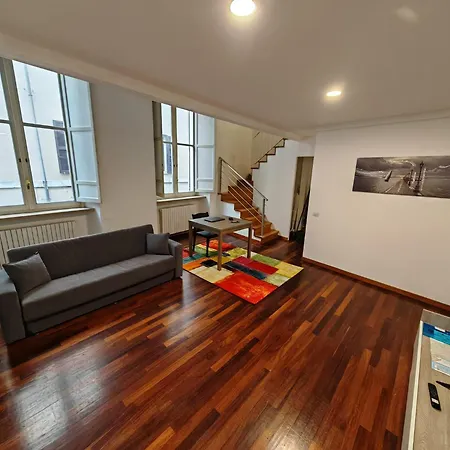 Lägenhet Ms Piazza Del Papa Sea Port